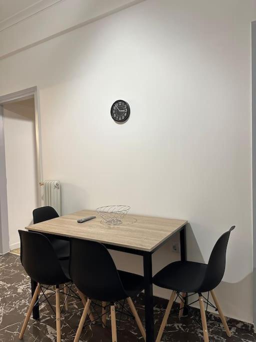 Modern & Minimal Athens Apartment Exteriör bild